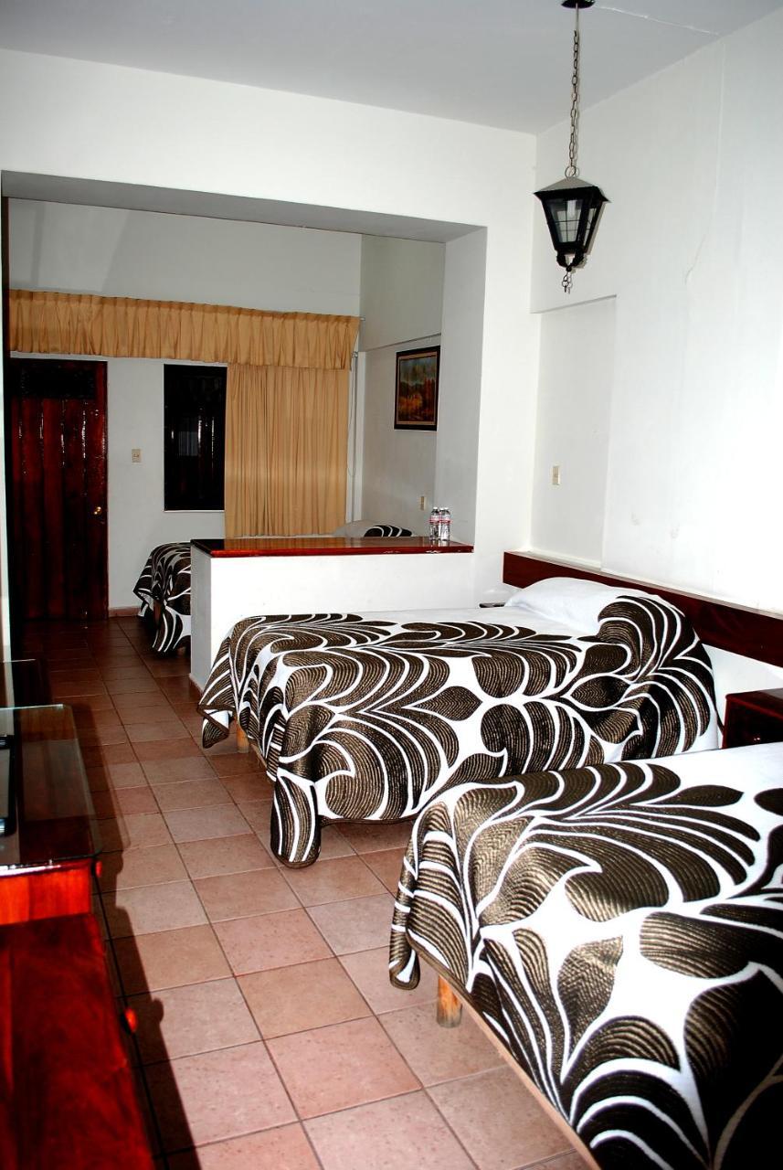 Hotel Posada Del Sol Apatzingán de la Constitución Zewnętrze zdjęcie